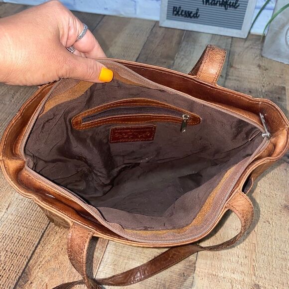 Texian Leathers tooled leather studded pony hair fur shoulder bag purse brown - Picture 8 of 13